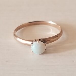 10K Gold Opal Ring
